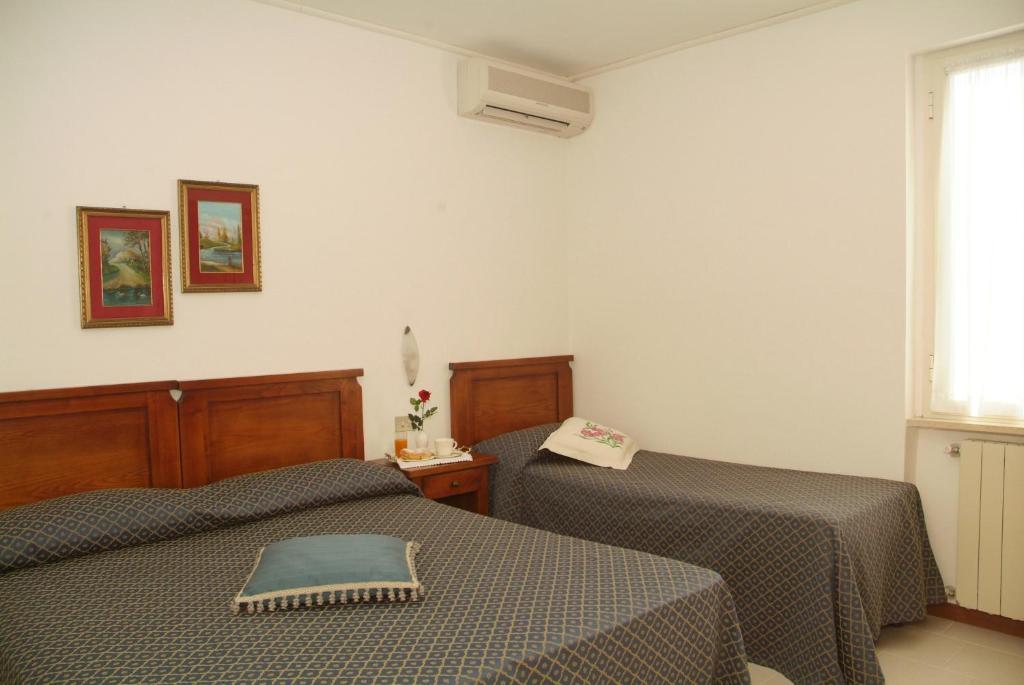 C.A.V. Residenza Prisco Aparthotel Марина ди Гросето Стая снимка