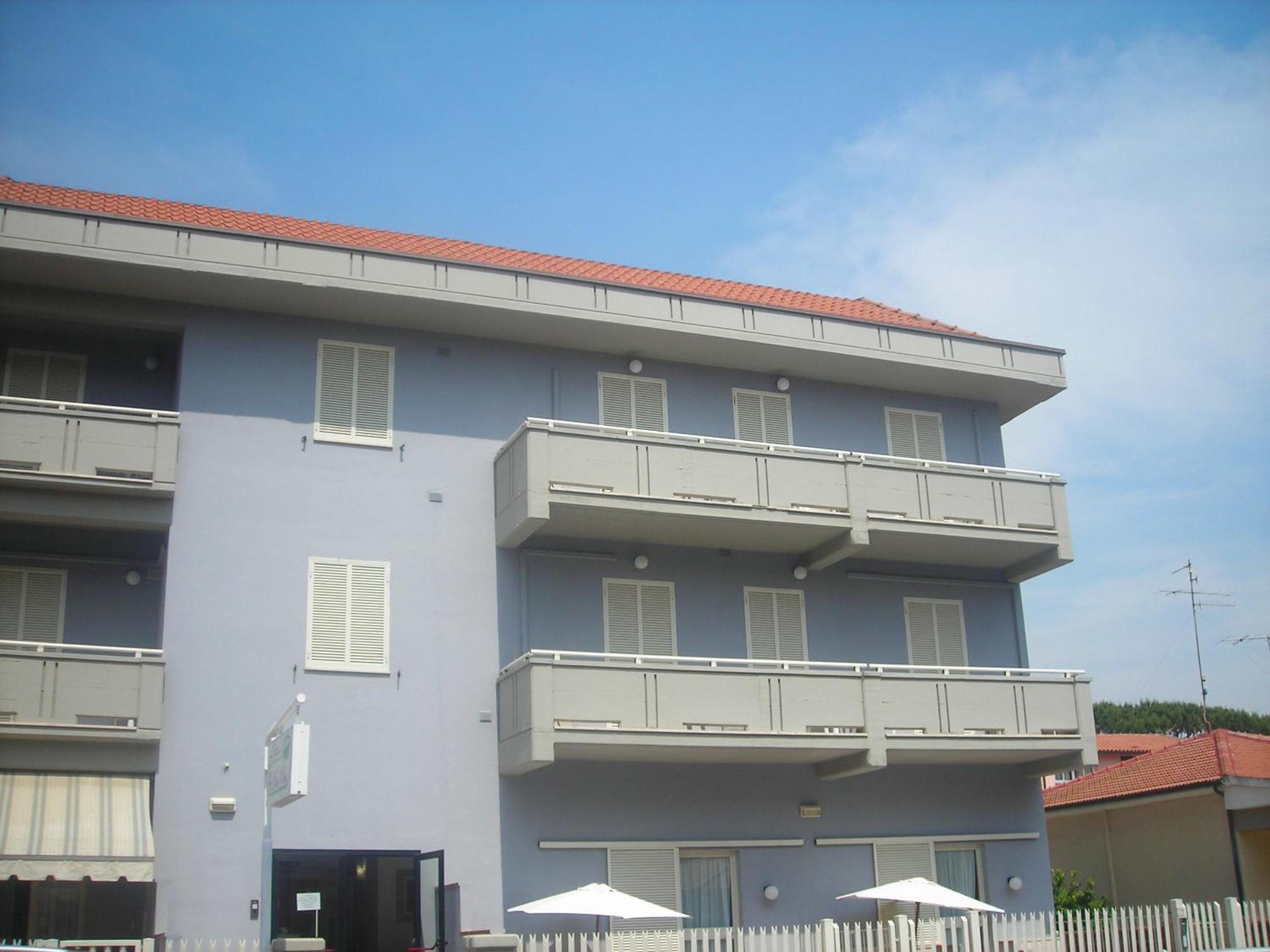 C.A.V. Residenza Prisco Aparthotel Марина ди Гросето Екстериор снимка